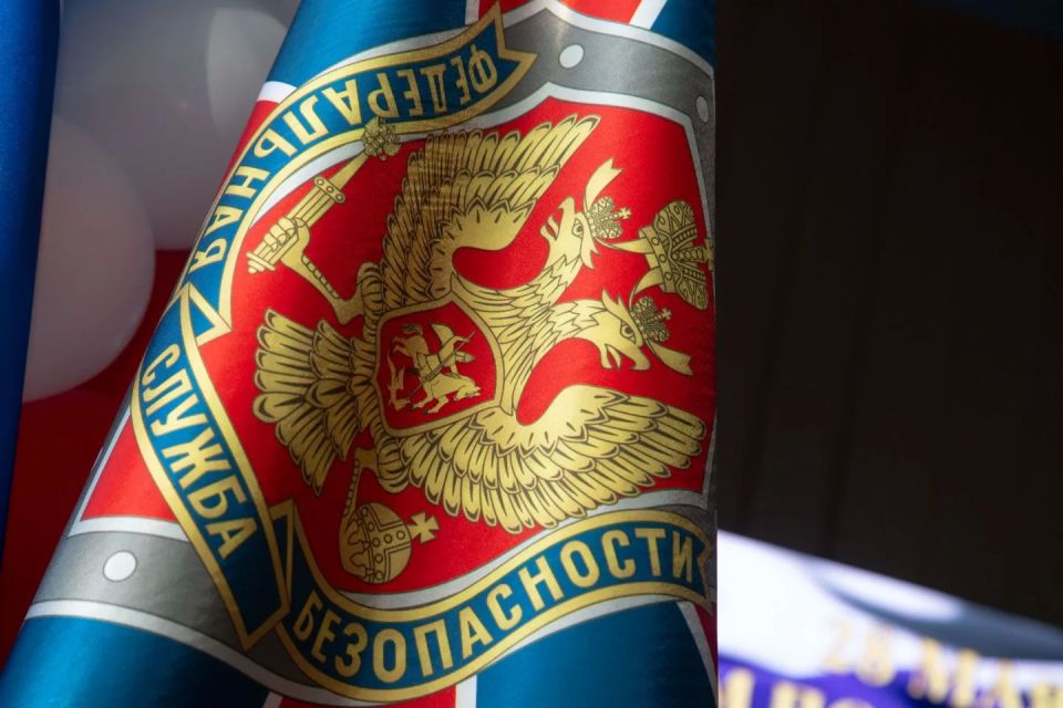 Владимир Константинов: Поздравил личный состав и ветеранов Пограничного управления ФСБ России по Республике Крым с наступающим Днем пограничника Владимир Константинов: Поздравил личный состав и ветеранов Пограничного управления ФСБ России по Республике Крым с наступающим Днем пограничника