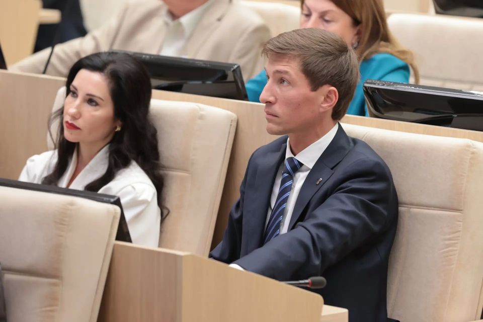 Иван Манучаров: Заседание четвёртой сессии третьего созыва Государственного Совета Республики Крым Иван Манучаров: Заседание четвёртой сессии третьего созыва Государственного Совета Республики Крым