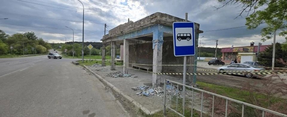 В Донском под Симферополем начали ремонтировать «опасную» остановку