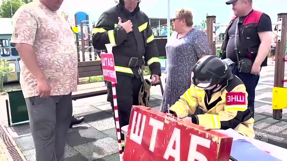 Безопасность детей — на первом месте: огнеборцы провели пожарно-тактические учения в детских садах полуострова