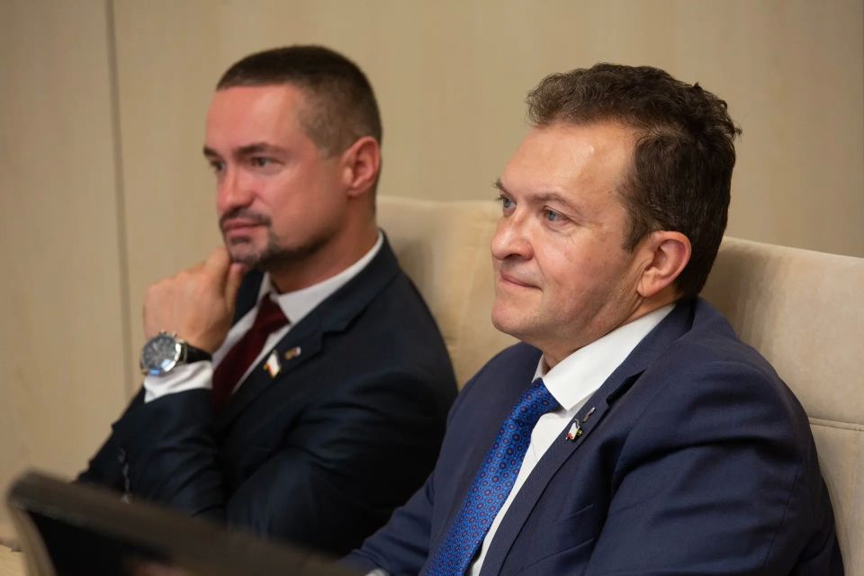Заседание четвёртой сессии третьего созыва Государственного Совета Республики Крым Заседание четвёртой сессии третьего созыва Государственного Совета Республики Крым