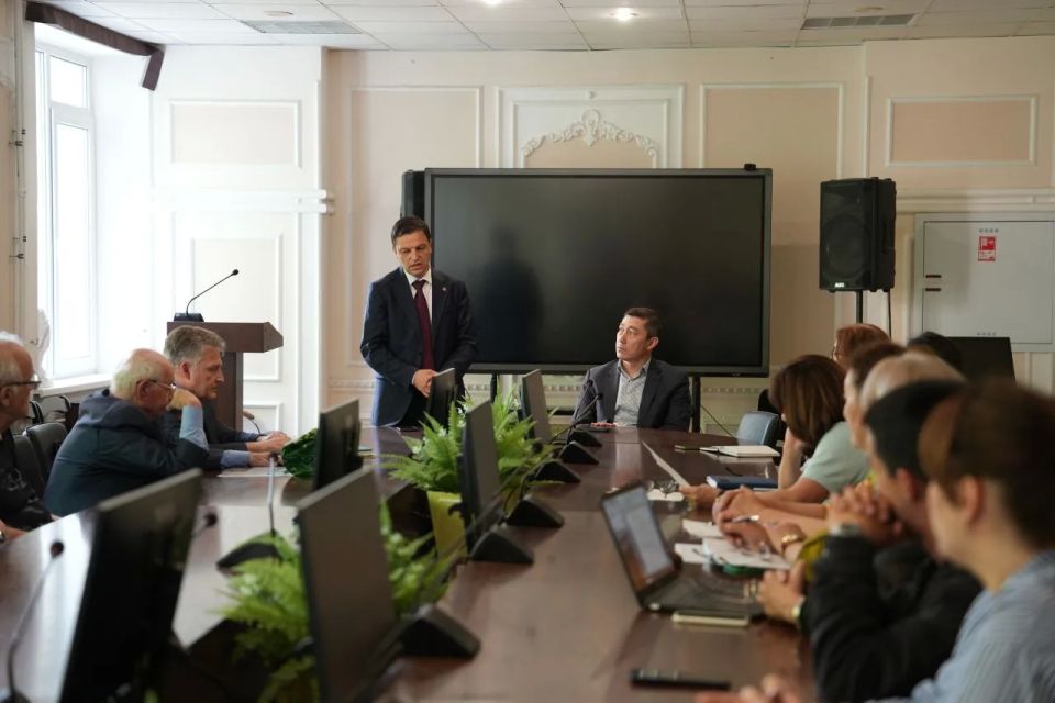 Состоялось заседание рабочей группы университета по итогам III Стратегической сессии «Информационные технологии и языки народов России» Состоялось заседание рабочей группы университета по итогам III Стратегической сессии «Информационные технологии и языки народов России»
