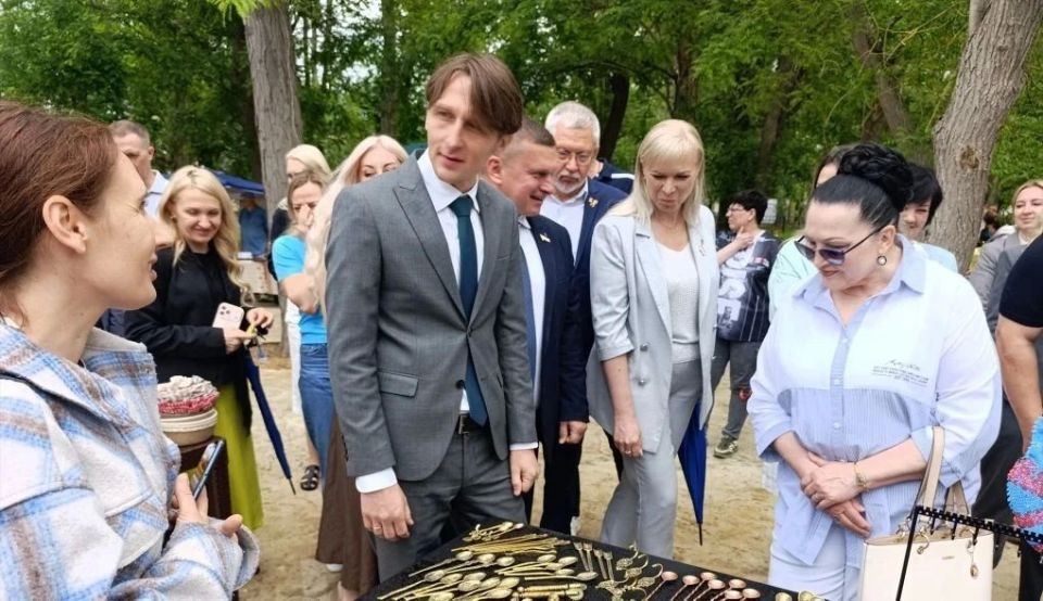 В Крыму выбрали лучших мастеров сувениров В Крыму выбрали лучших мастеров сувениров