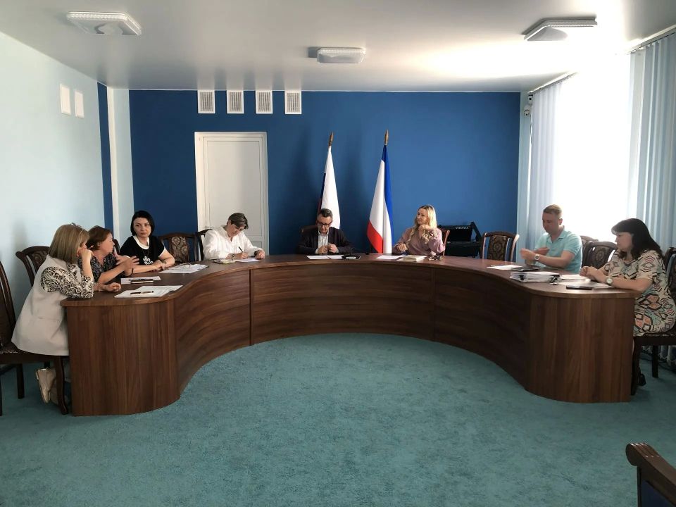 В администрации города Красноперекопска провели заседание рабочей группы комиссии по противодействию нелегальной занятости
