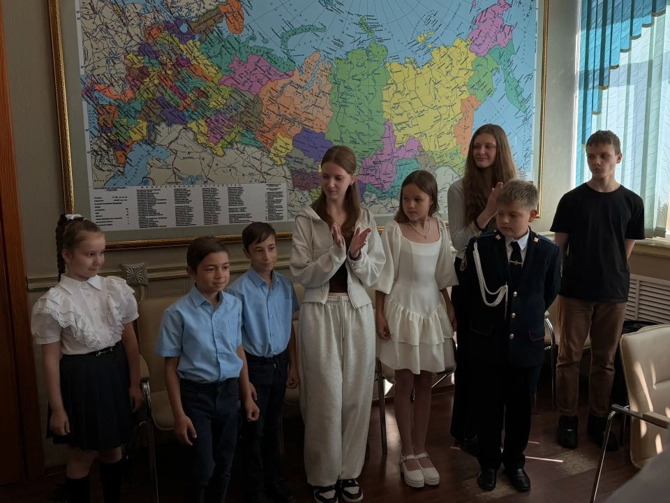 Сквозь годы и поколения: память о Победе живет в сердцах детей Сквозь годы и поколения: память о Победе живет в сердцах детей
