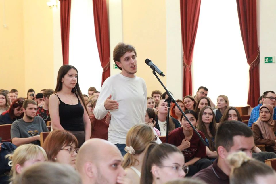 Студентам-медикам Крыма рассказали о системе наставничества Студентам-медикам Крыма рассказали о системе наставничества
