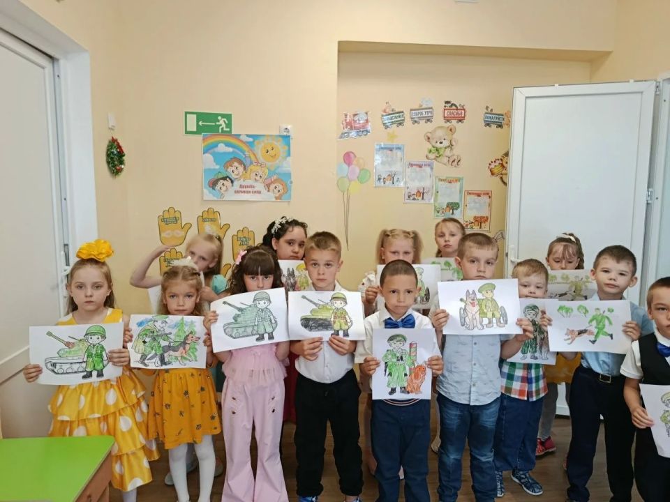 В Крыму детсадовцы отметили День пограничника В Крыму детсадовцы отметили День пограничника