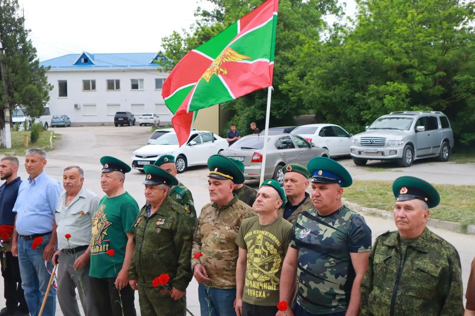 Сегодня в России отмечается 108-я годовщина со дня образования пограничных войск Сегодня в России отмечается 108-я годовщина со дня образования пограничных войск