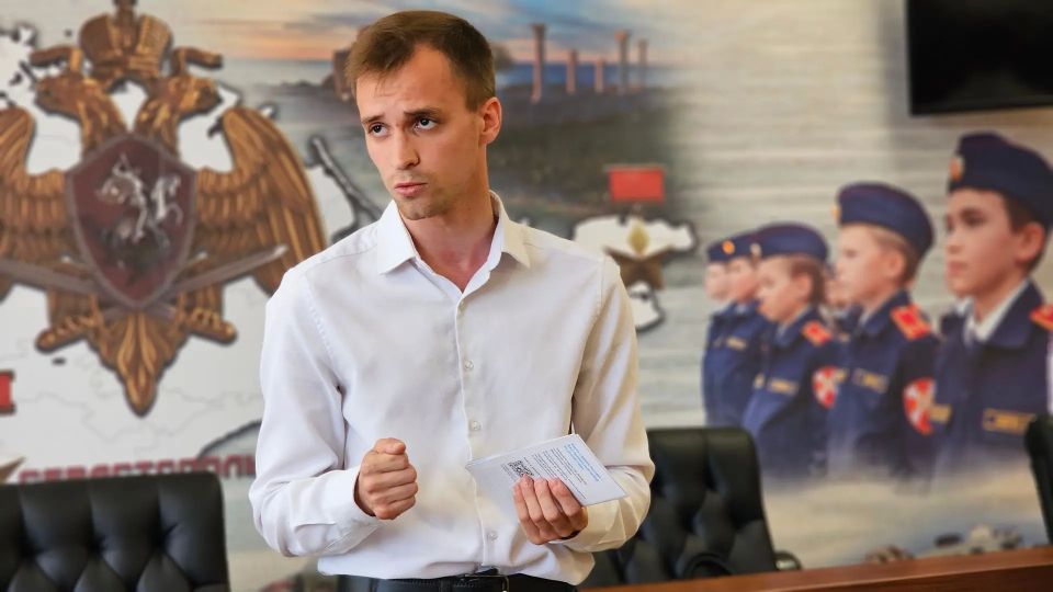 В Севастополе представители крупного банка провели семинар финансовой грамотности для росгвардейцев В Севастополе представители крупного банка провели семинар финансовой грамотности для росгвардейцев