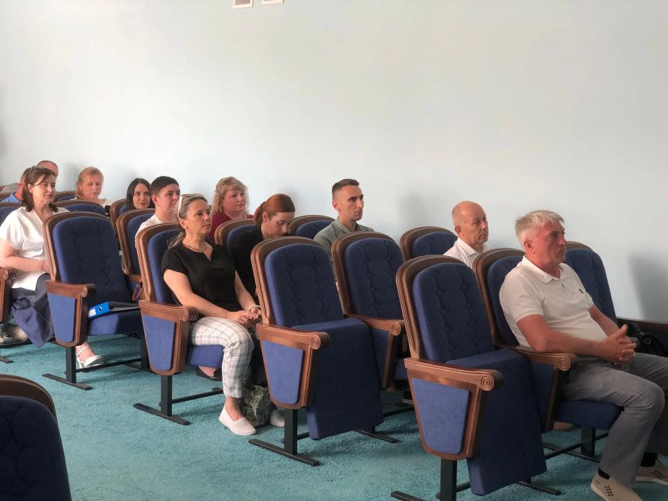 На очередной сессии городского совета глава администрации города Красноперекопска Олег Бурлака представил доклад о результатах своей деятельности и работы городской администрации в 2025 году. На очередной сессии городского совета глава администрации города Красноперекопска Олег Бурлака представил доклад о результатах своей деятельности и работы городской администрации в 2025 году.