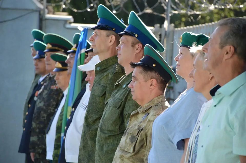 В Ялте прошли торжественные мероприятия, посвящённые празднованию 108-й годовщины со дня образования Пограничной службы России В Ялте прошли торжественные мероприятия, посвящённые празднованию 108-й годовщины со дня образования Пограничной службы России