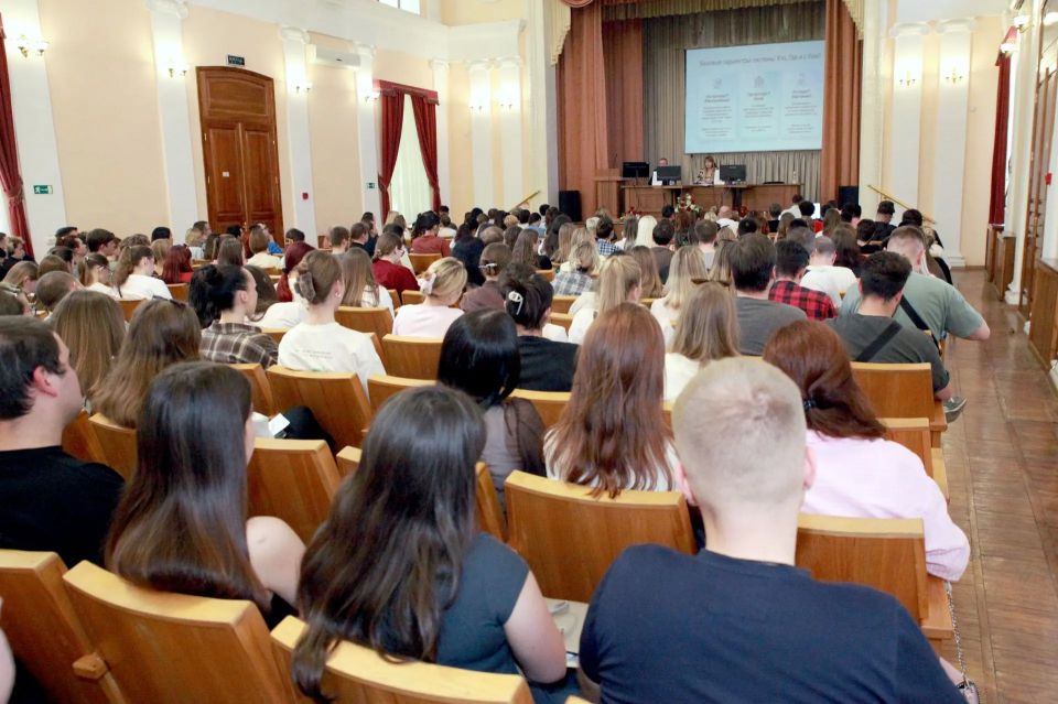 Студентам-медикам Крыма рассказали о системе наставничества Студентам-медикам Крыма рассказали о системе наставничества