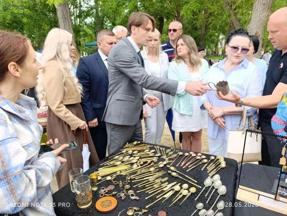 Лучших мастеров сувениров выбрали в Крыму Лучших мастеров сувениров выбрали в Крыму