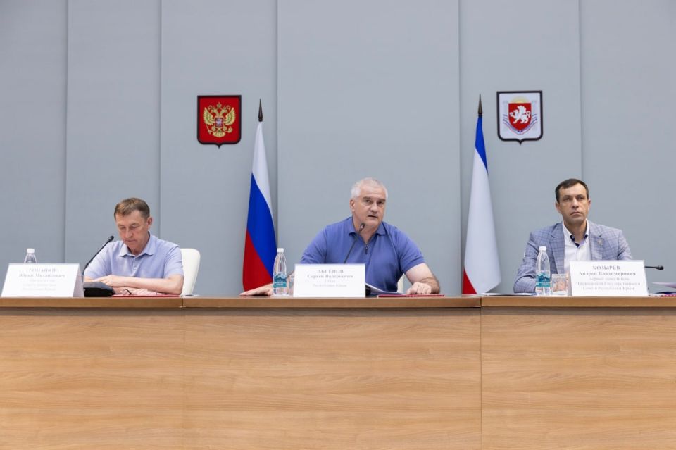 За обман граждан — увольнение: Аксёнов обозначил требования к работе крымских чиновников