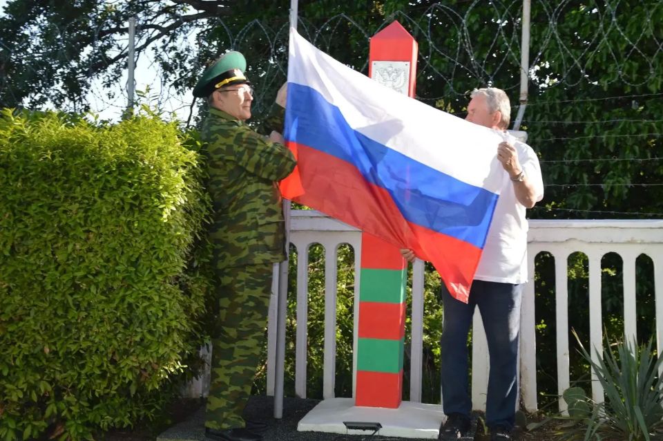 В Ялте прошли торжественные мероприятия, посвящённые празднованию 108-й годовщины со дня образования Пограничной службы России В Ялте прошли торжественные мероприятия, посвящённые празднованию 108-й годовщины со дня образования Пограничной службы России
