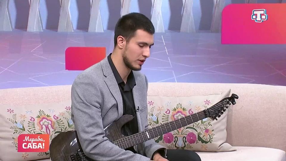 Гитарист рассказал, почему стал аспирантом-искусствоведом