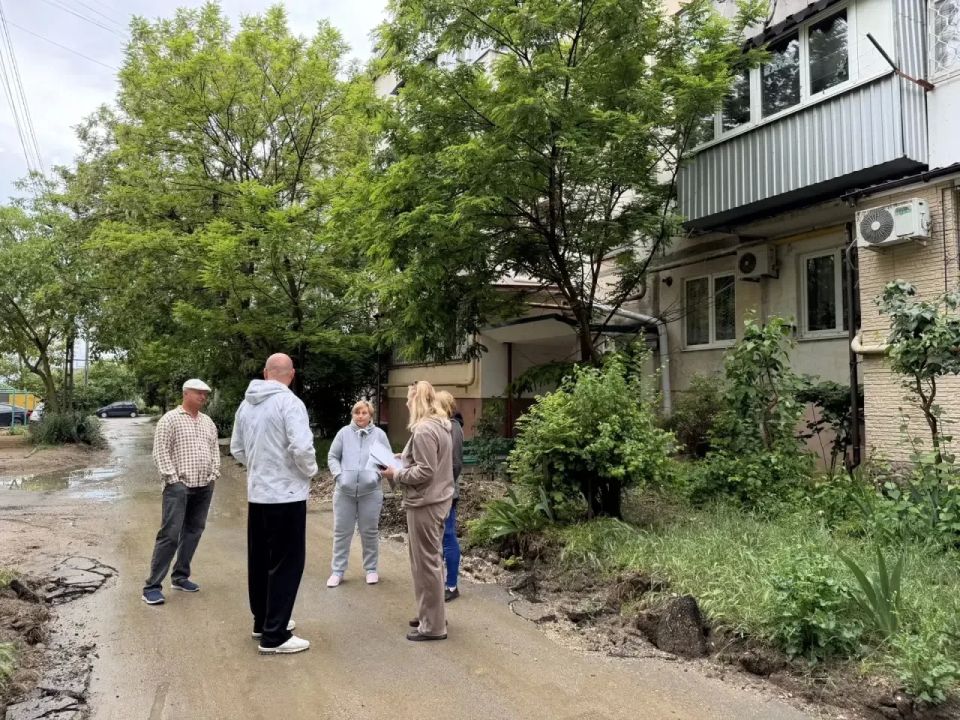 Иван Кошель: Несмотря на праздничные и выходные дни продолжаю встречаться с керчанами Иван Кошель: Несмотря на праздничные и выходные дни продолжаю встречаться с керчанами