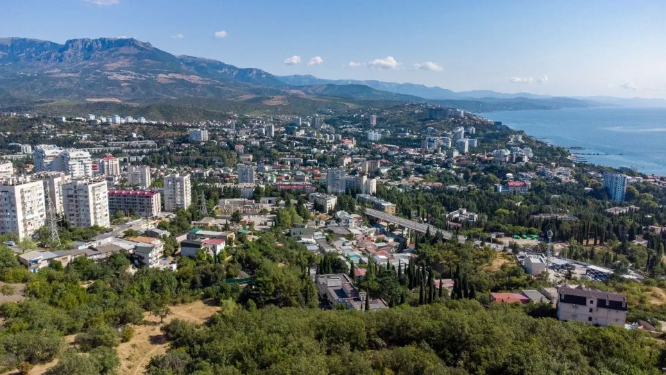 Янина Павленко: С праздником, красавица Алушта! Янина Павленко: С праздником, красавица Алушта!