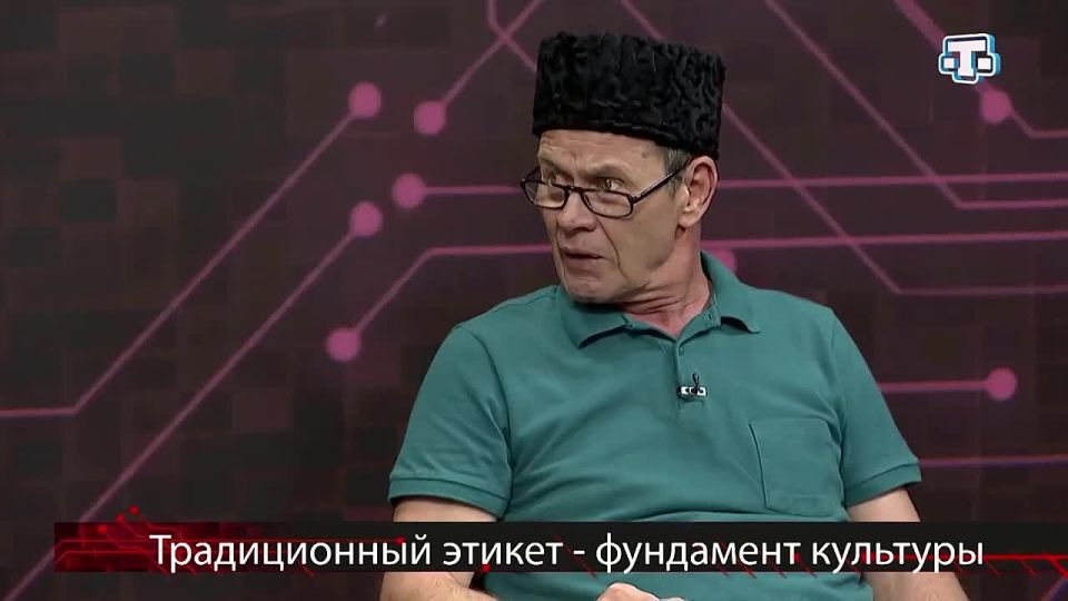 Старшее поколение, отказываясь подавать руку для поцелуя, нарушает вековые крымскотатарские традиции