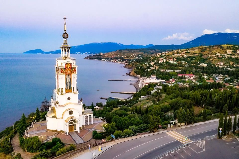 Янина Павленко: С праздником, красавица Алушта! Янина Павленко: С праздником, красавица Алушта!