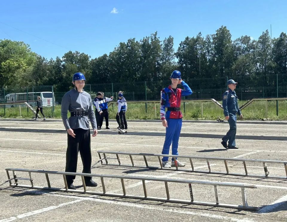 Ялтинские юниоры – лучшие в пожарно-спасательном спорте Крыма Ялтинские юниоры – лучшие в пожарно-спасательном спорте Крыма