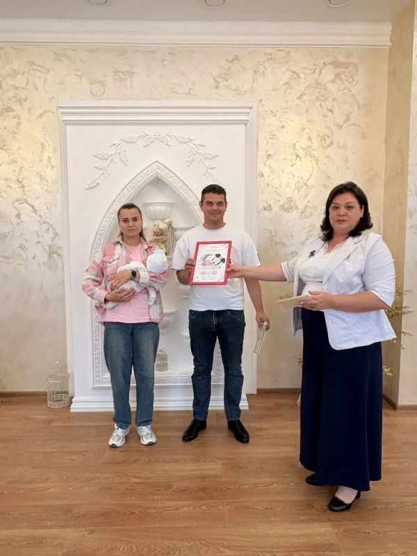 Дети – это маленькие частички большого счастья, настоящее чудо, наполняющее жизнь взрослых неподдельной радостью и теплом Дети – это маленькие частички большого счастья, настоящее чудо, наполняющее жизнь взрослых неподдельной радостью и теплом