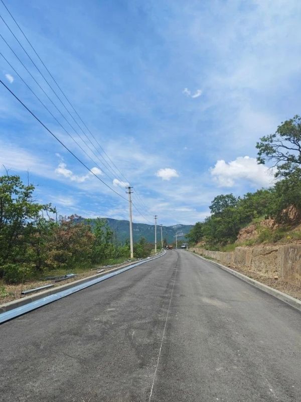В Крыму продолжается ремонт дороги Алушта — Судак — Феодосия В Крыму продолжается ремонт дороги Алушта — Судак — Феодосия