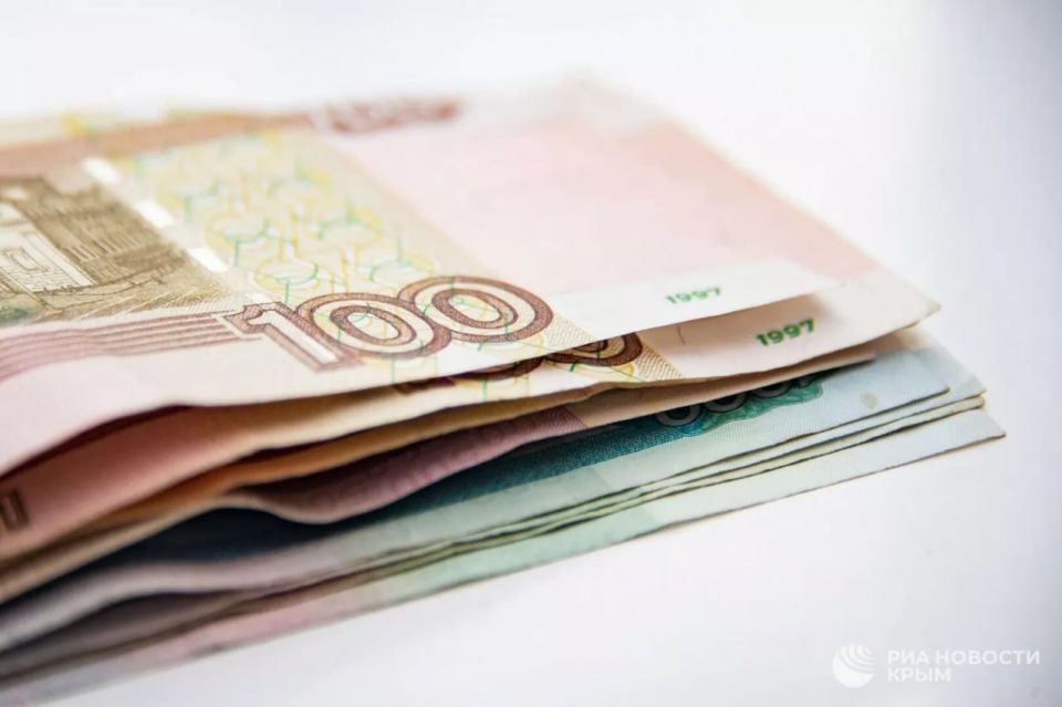 Более 300 тысяч крымчан в июне получат пенсию досрочно