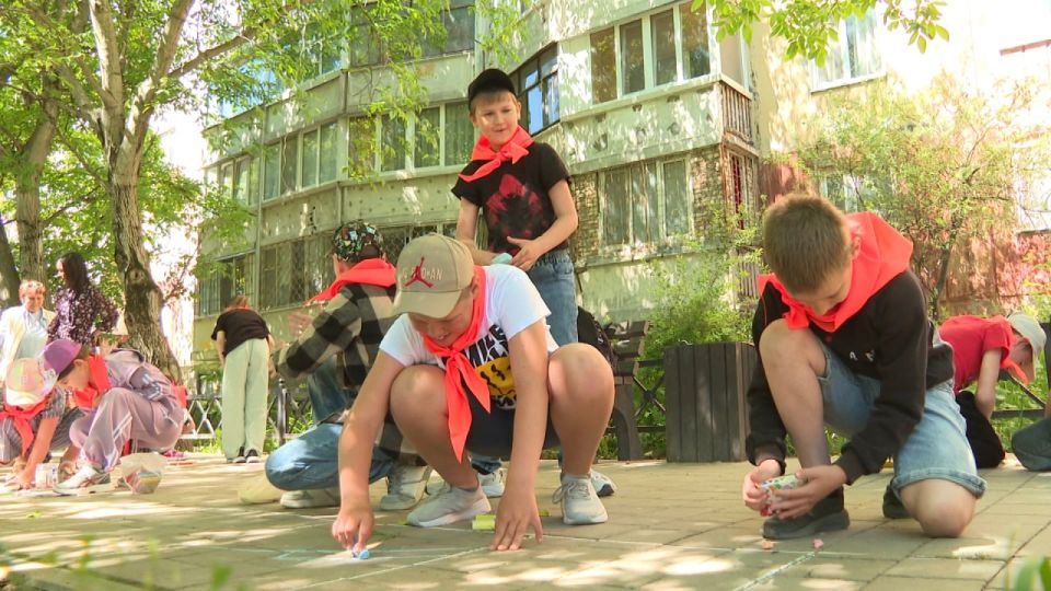 Ура, каникулы!. В Симферополе открылись летние площадки