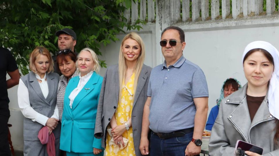 Анастасия Гридчина: Сегодня по приглашению Региональной национально-культурной автономии греков Республики Крым «Таврида» приняла участие в традиционном религиозном празднике Панаир, который ежегодно проходит в селе... Анастасия Гридчина: Сегодня по приглашению Региональной национально-культурной автономии греков Республики Крым «Таврида» приняла участие в традиционном религиозном празднике Панаир, который ежегодно проходит в селе...