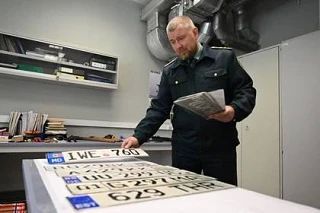 «Поздравляем, у вас - «4МО»!» Какую цену платят автовладельцы за блатные номера