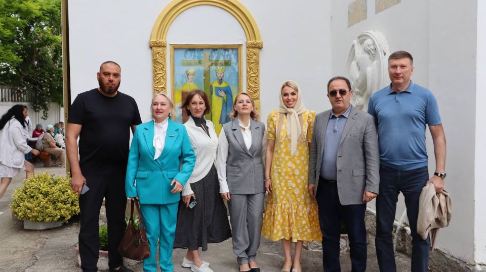 Анастасия Гридчина: Сегодня по приглашению Региональной национально-культурной автономии греков Республики Крым «Таврида» приняла участие в традиционном религиозном празднике Панаир, который ежегодно проходит в селе... Анастасия Гридчина: Сегодня по приглашению Региональной национально-культурной автономии греков Республики Крым «Таврида» приняла участие в традиционном религиозном празднике Панаир, который ежегодно проходит в селе...