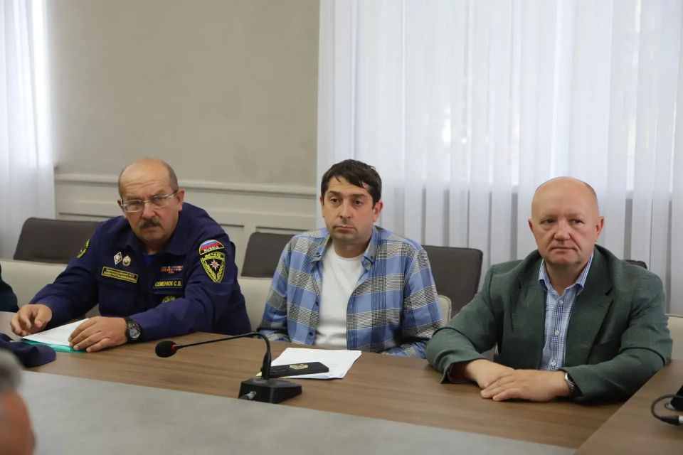Состоялось заседание комиссии по предупреждению и ликвидации чрезвычайных ситуаций и обеспечению пожарной безопасности Бахчисараского района Состоялось заседание комиссии по предупреждению и ликвидации чрезвычайных ситуаций и обеспечению пожарной безопасности Бахчисараского района
