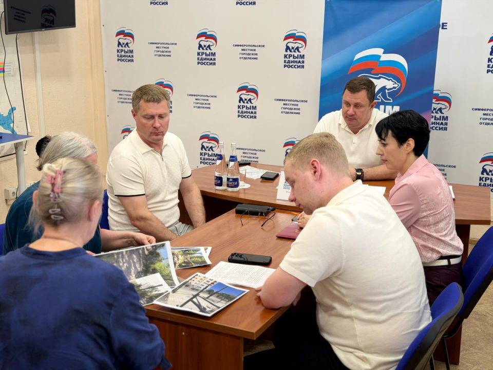 Юрий Нестеренко: В рамках тематической недели приёмов граждан по вопросам материнства и детства, разбирались в вопросах летнего отдыха и оздоровления детей, оказания содействия стоматологических услуг ребенку с ограниченными...