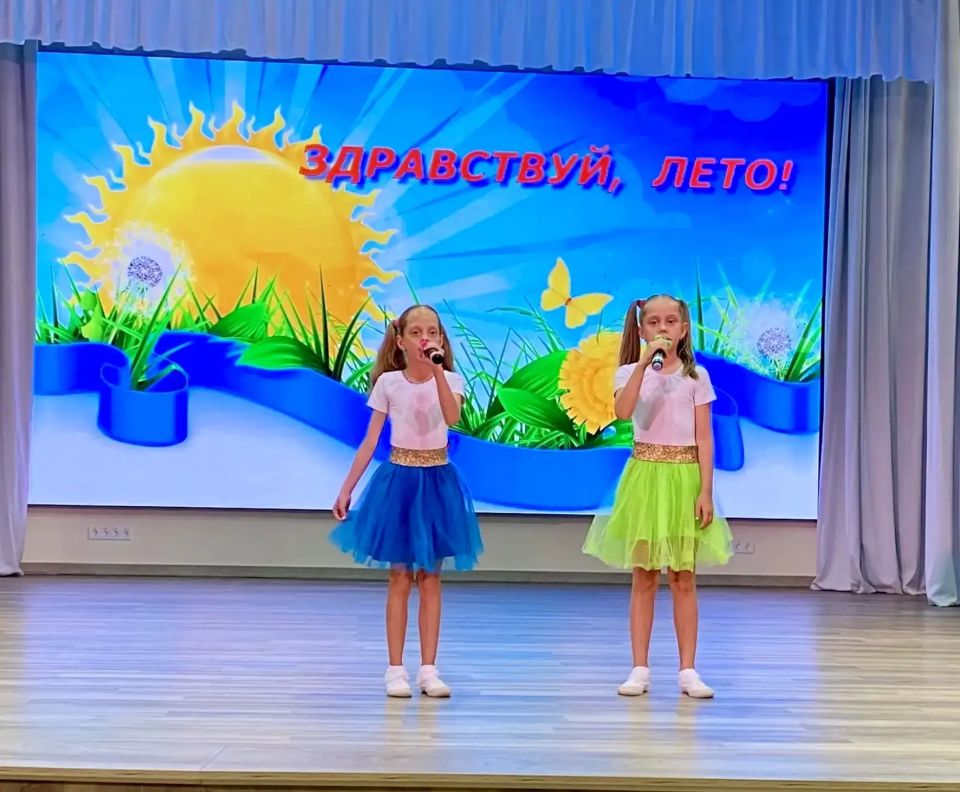 В районном доме культуры состоялось праздничное мероприятие, посвящённое Дню русского языка и Пушкинскому дню России, а также празднику детства В районном доме культуры состоялось праздничное мероприятие, посвящённое Дню русского языка и Пушкинскому дню России, а также празднику детства