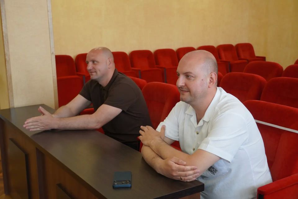 И. о. главы администрации Керчи Иван Кошель вместе с главой муниципального образования Денисом Колесником встретили гостей из города Канаш Чувашской Республики И. о. главы администрации Керчи Иван Кошель вместе с главой муниципального образования Денисом Колесником встретили гостей из города Канаш Чувашской Республики
