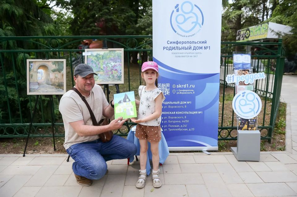 В крымской столице состоялся открытый художественный вернисаж «Мой Симферополь» В крымской столице состоялся открытый художественный вернисаж «Мой Симферополь»
