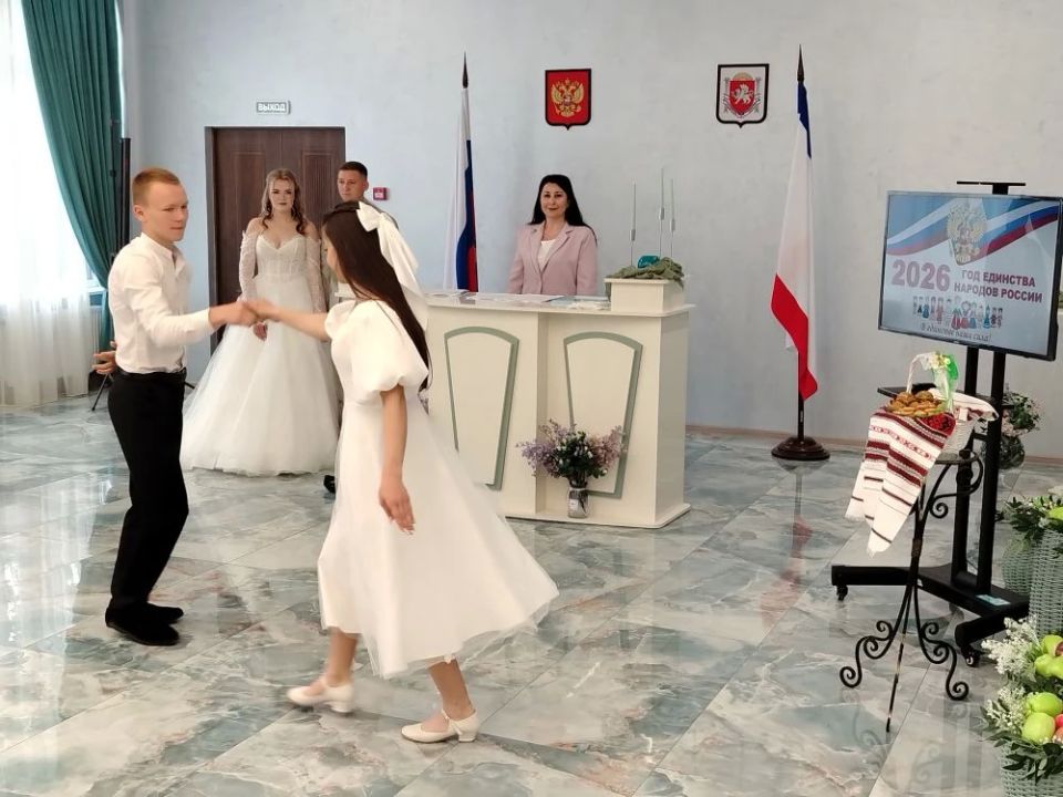 Этот год посвящен укреплению дружбы, взаимопонимания, мира и согласия между всеми народами нашей большой и многонациональной страны Этот год посвящен укреплению дружбы, взаимопонимания, мира и согласия между всеми народами нашей большой и многонациональной страны