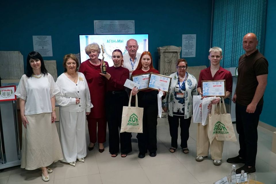 «АГОНиМЫ» продолжают объединять молодежь Крыма «АГОНиМЫ» продолжают объединять молодежь Крыма