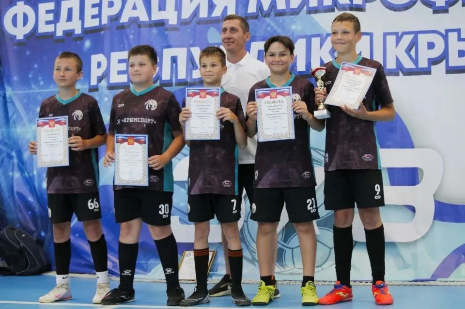 В Крыму прошло Первенство Республики по микрофутзалу В Крыму прошло Первенство Республики по микрофутзалу