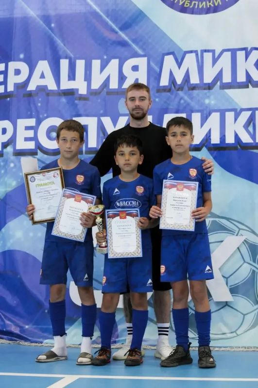 В Крыму прошло Первенство Республики по микрофутзалу В Крыму прошло Первенство Республики по микрофутзалу