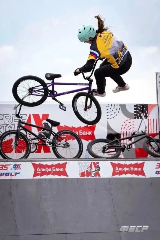 София Силенко возглавила общий зачёт Кубка России по BMXфристайлу София Силенко возглавила общий зачёт Кубка России по BMXфристайлу