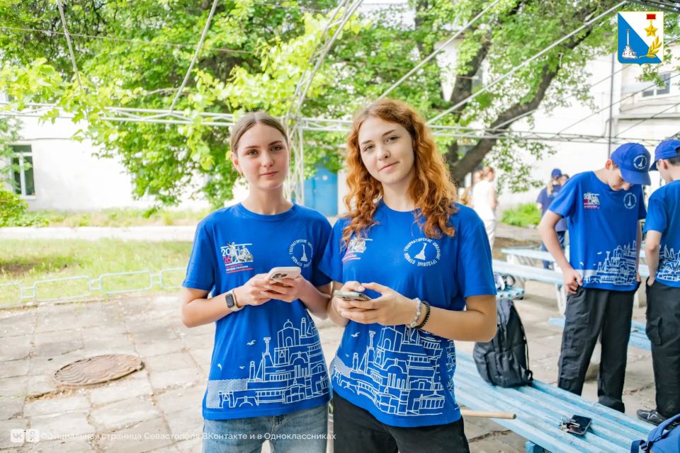 Губернаторские школьные трудовые отряды этим летом работают в «Севэлектроавтотрансе» Губернаторские школьные трудовые отряды этим летом работают в «Севэлектроавтотрансе»