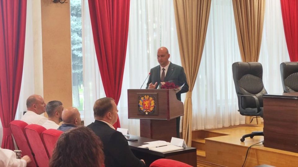 Депутаты Керченского городского совета на сессии поддержали кандидатуру Ивана Кошель на должность главы администрации Керчи Депутаты Керченского городского совета на сессии поддержали кандидатуру Ивана Кошель на должность главы администрации Керчи