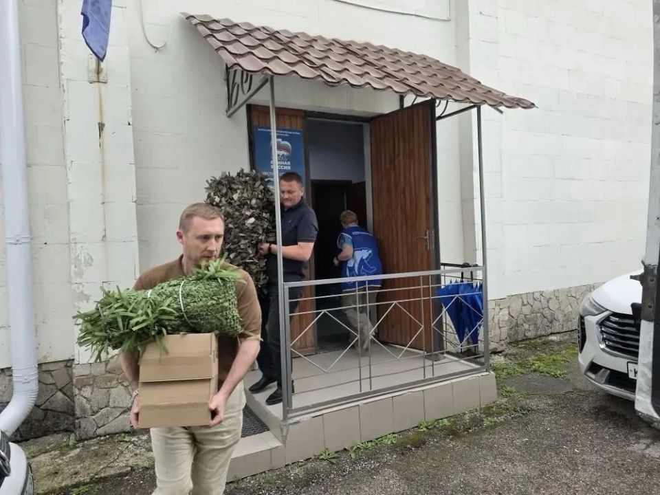В Запорожском направлении отправился очередной гуманитарный груз В Запорожском направлении отправился очередной гуманитарный груз
