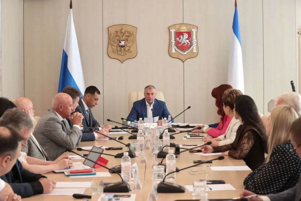 Встреча с крымской молодежью прошла в рамках XIX Международного фестиваля "Великое русское слово" Встреча с крымской молодежью прошла в рамках XIX Международного фестиваля "Великое русское слово"