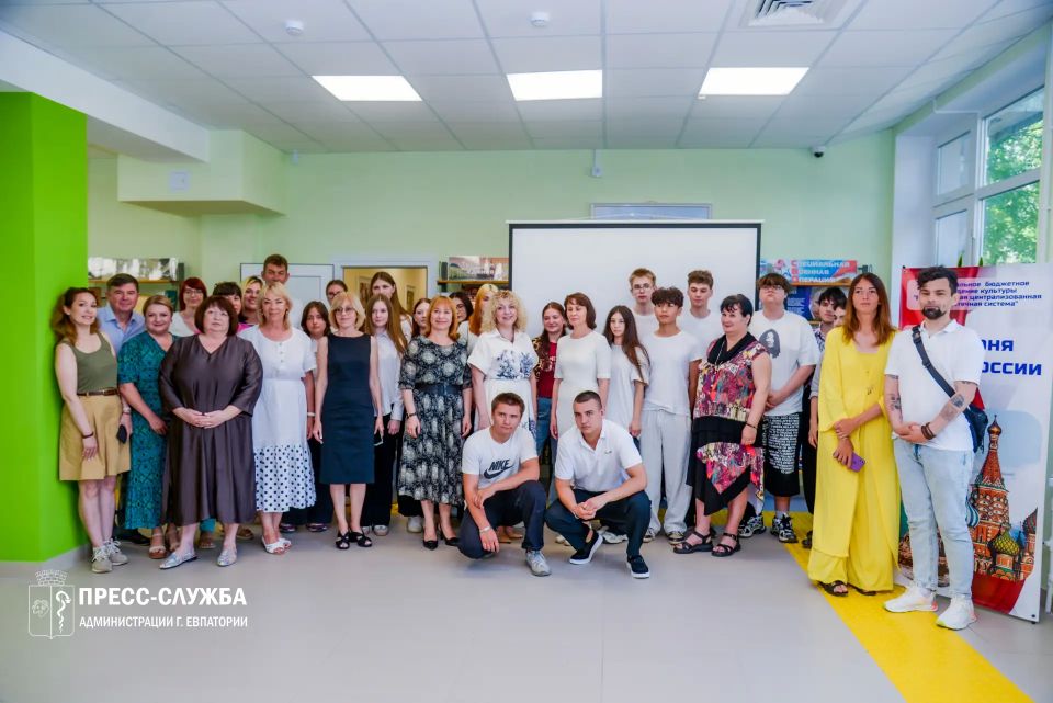 В Евпатории после капитального ремонта открылась юношеская библиотека им. Ильи Сельвинского В Евпатории после капитального ремонта открылась юношеская библиотека им. Ильи Сельвинского