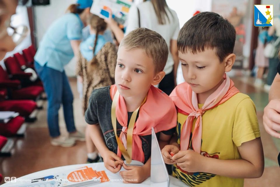 В Орлином прошел семейный фестиваль по финансовой грамотности В Орлином прошел семейный фестиваль по финансовой грамотности