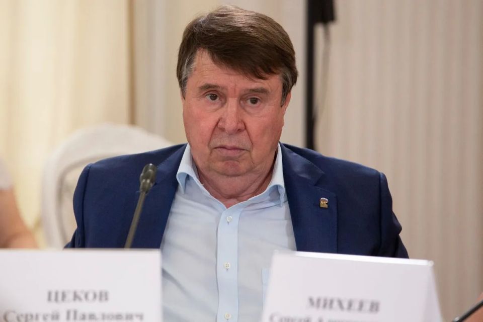 Владимир Константинов: На заседании Ливадийского клуба обсудили вопросы, связанные с местом России в межцивилизационных противостояниях XXI века Владимир Константинов: На заседании Ливадийского клуба обсудили вопросы, связанные с местом России в межцивилизационных противостояниях XXI века