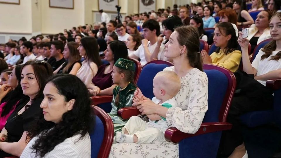 Впервые в Республике Крым проведен Республиканский творческий конкурс «Халкъ мирасы» («Народное наследие») среди обучающихся школ, колледжей и вузов, посвященный памяти известного крымскотатарского фольклориста и педагога... Впервые в Республике Крым проведен Республиканский творческий конкурс «Халкъ мирасы» («Народное наследие») среди обучающихся школ, колледжей и вузов, посвященный памяти известного крымскотатарского фольклориста и педагога...